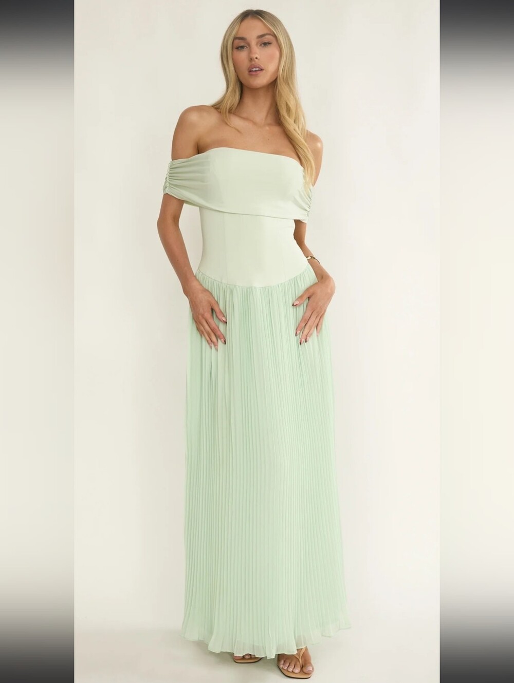 Off-Shoulder Pleated Maxi Skirt in Pale Mint